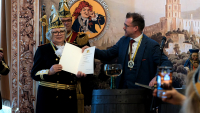 Brigitte Horn und Bürgermeister Raoul Schmidt-Lamontain